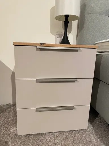 Nachtkonsole Concept me 700